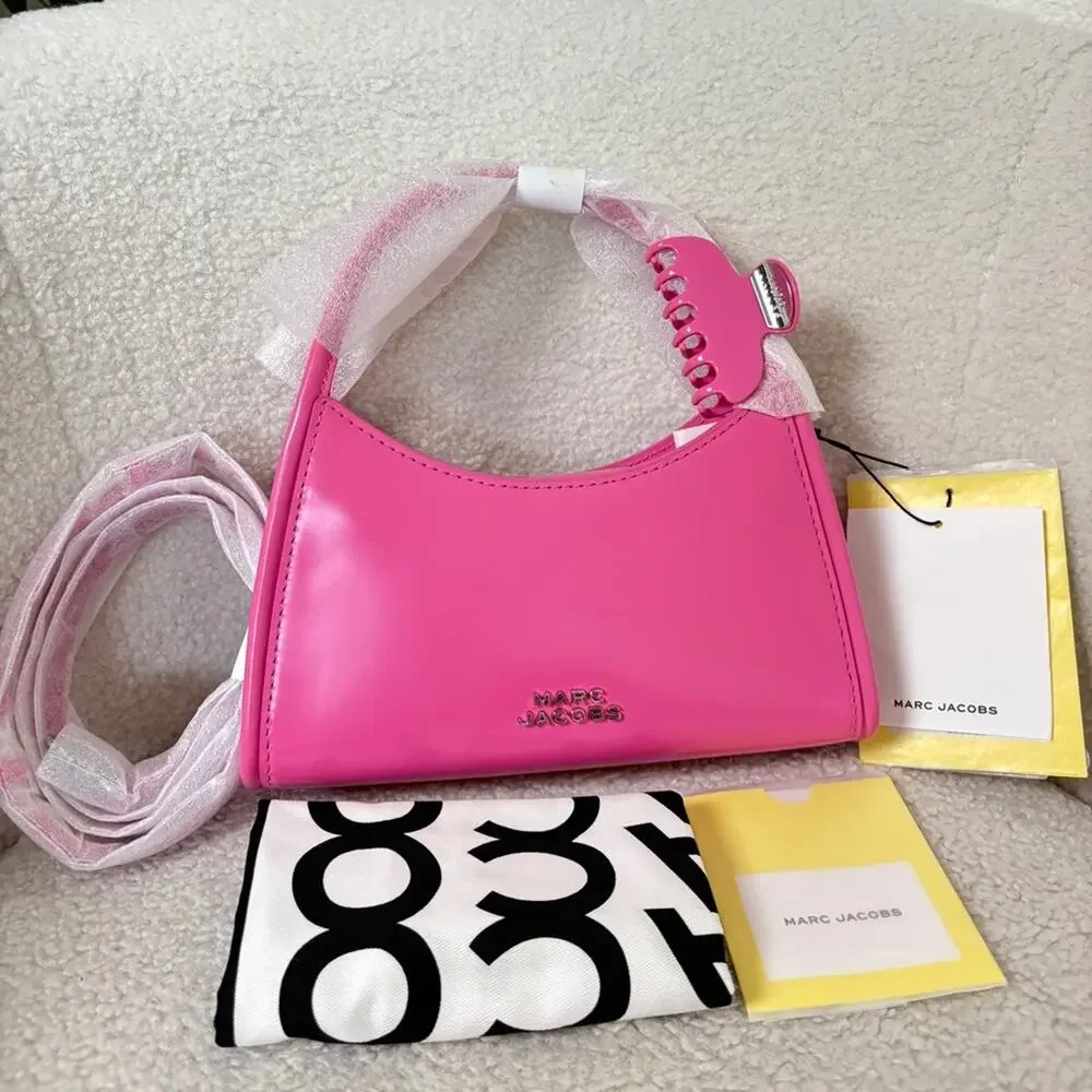 Marc Jacobs the claw Pink Women's crossbody bag with hair clip